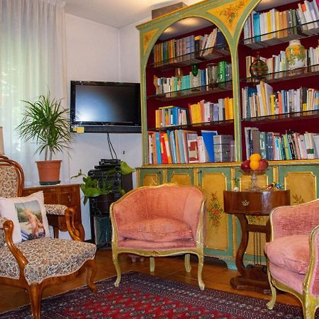 B&B Il Glicine Fiorito Venetië-Lido Buitenkant foto