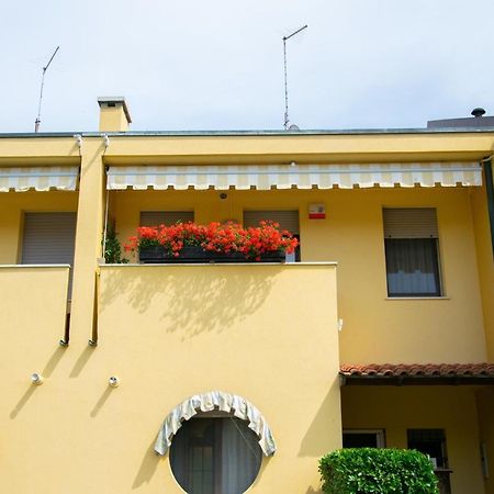 B&B Il Glicine Fiorito Venetië-Lido Buitenkant foto